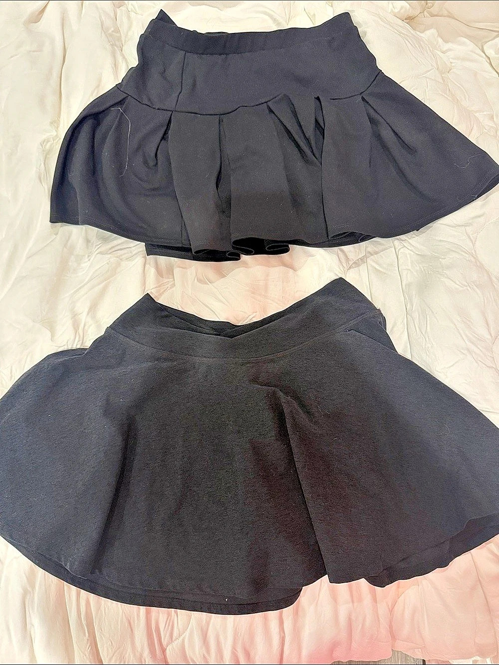 Beyond Yoga Score Pleated Skirt Black Size Large and another fashionova skirt.